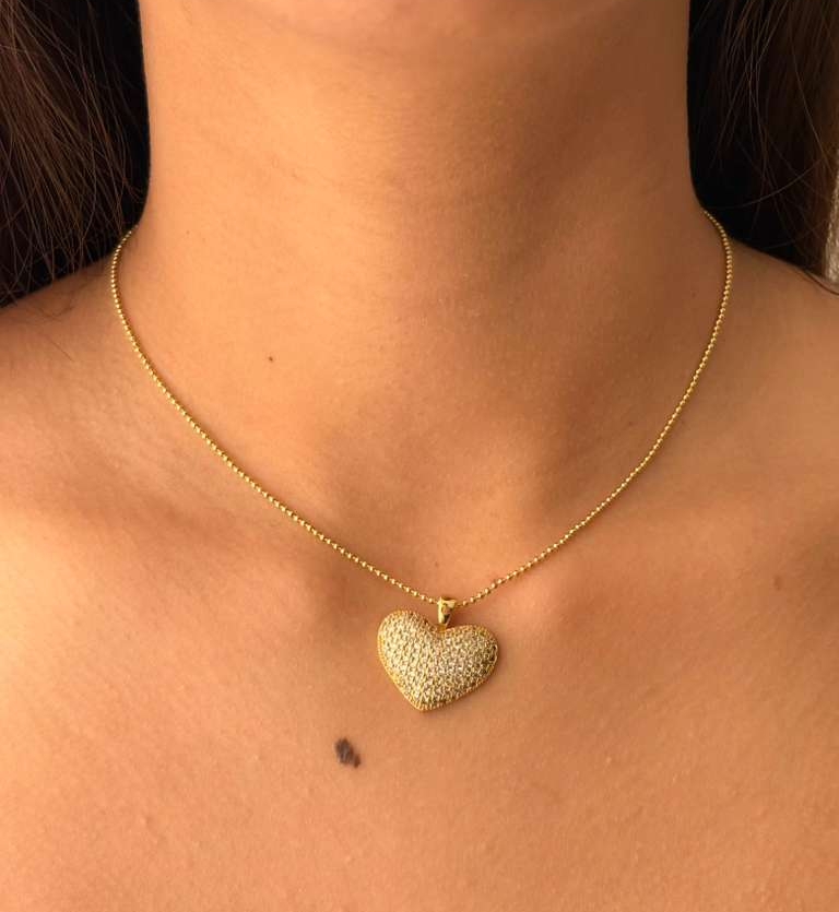 COLAR BOLINHA COM CORAÇÃO