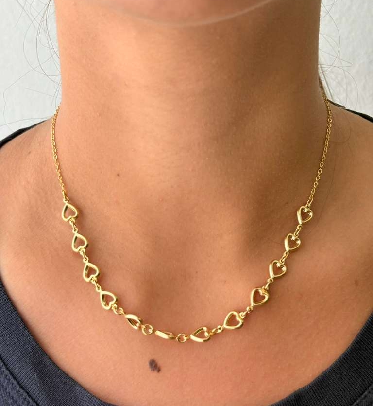 CHOCKER CORAÇÃO VAZADO