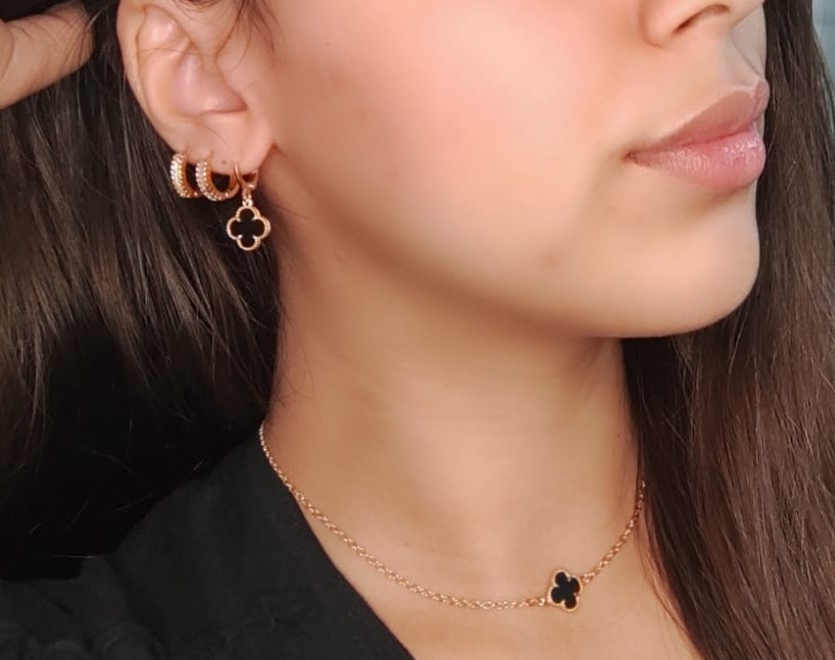 CONJUNTO TREVO COM RESINA PRETO